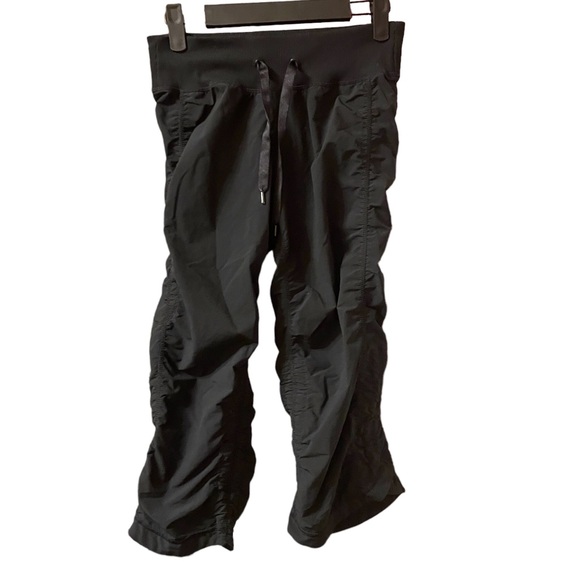 Zella Pants & Jumpsuits Zella Ruched Cropped Workout Pants Poshmark